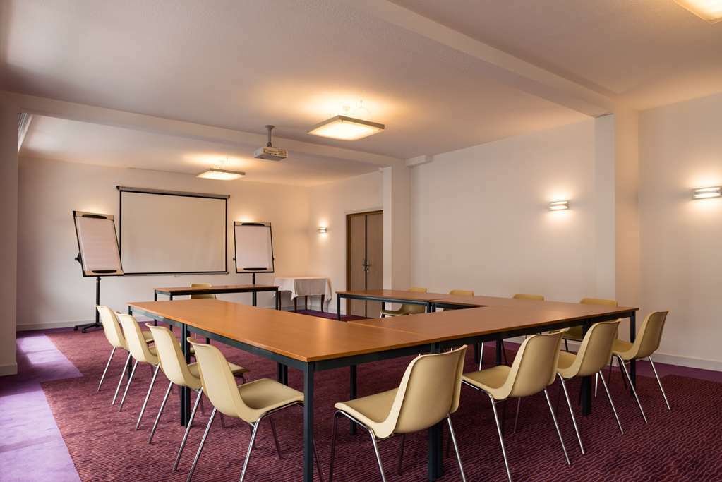 Brit Hotel Confort Le Limouzi تول المرافق الصورة